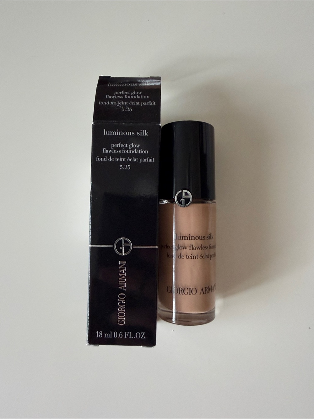 Giorgio Armani Luminous Silk Foundation - shade 5.25 NEW IN BOX